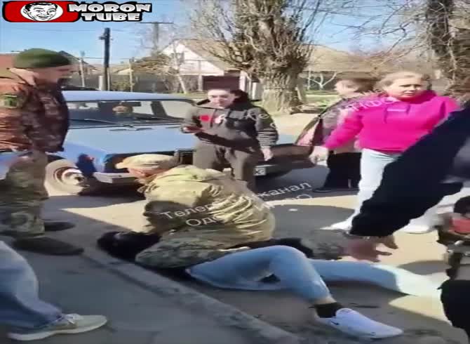 Video :Street footage of violent conscription (Ukraine)